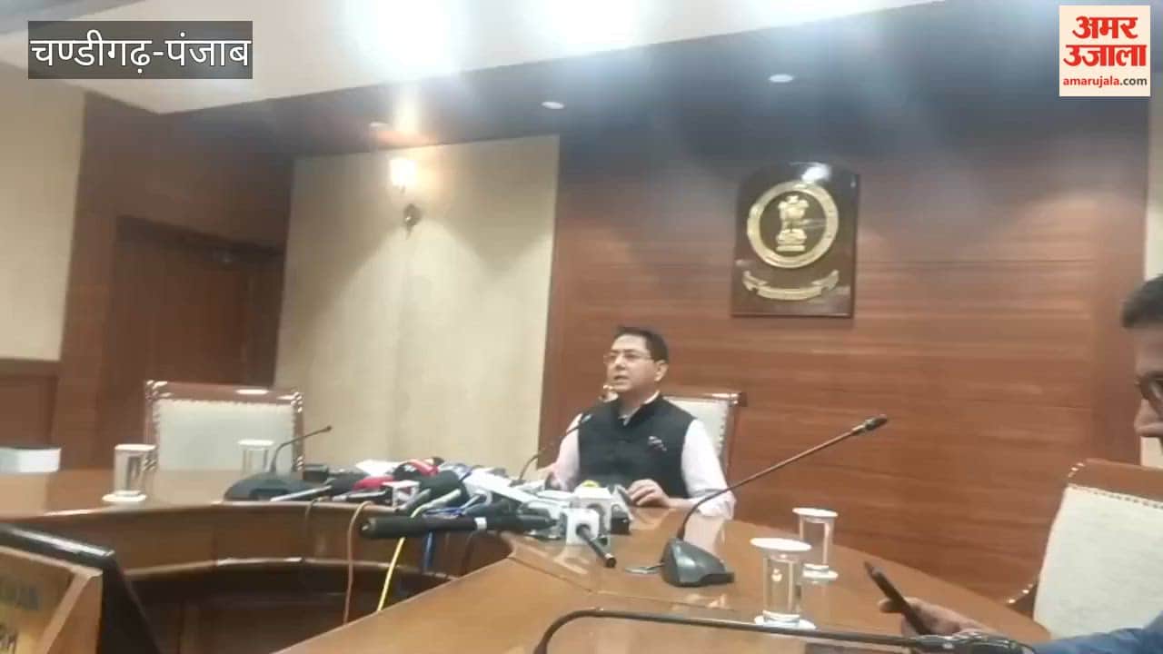 Minister Ashok Arora asked Home Minister Amit Shah eight questions.