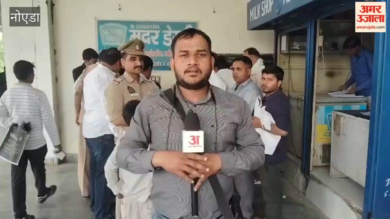 Crowd gathered at traffic police booth in Greater Noida Lok Adalat