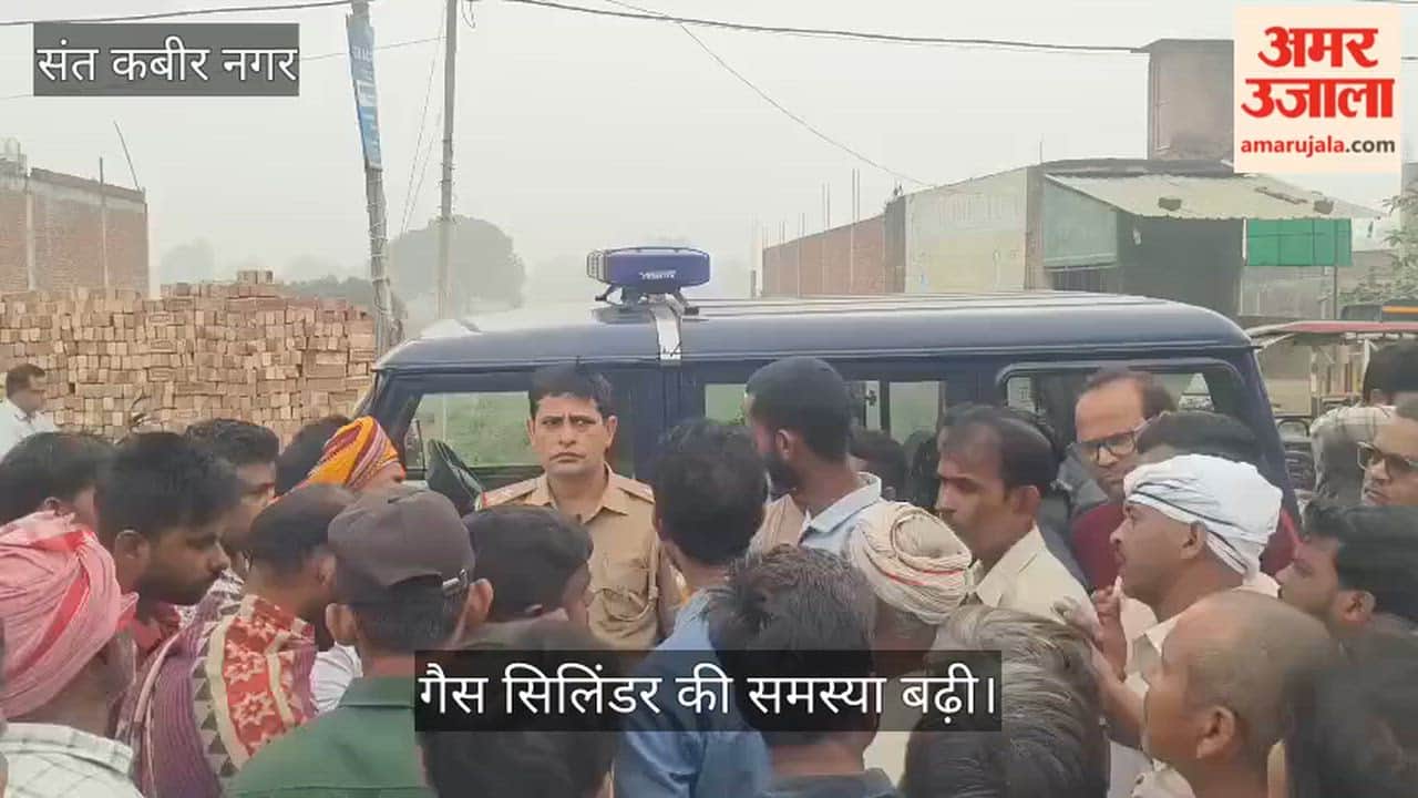 Crowd of customers gathered at the gas agency