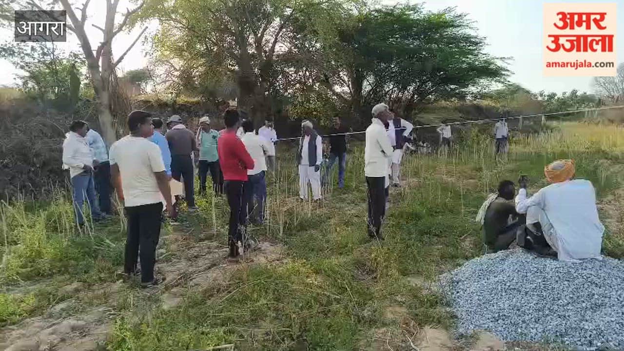revenue team measured and marked land of Gram Sabha