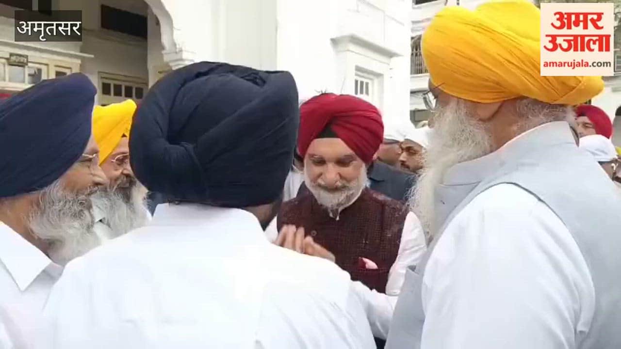 After paying obeisance at Darbar Sahib, Tarnjit Singh Samundri sought blessings for his new responsibility.