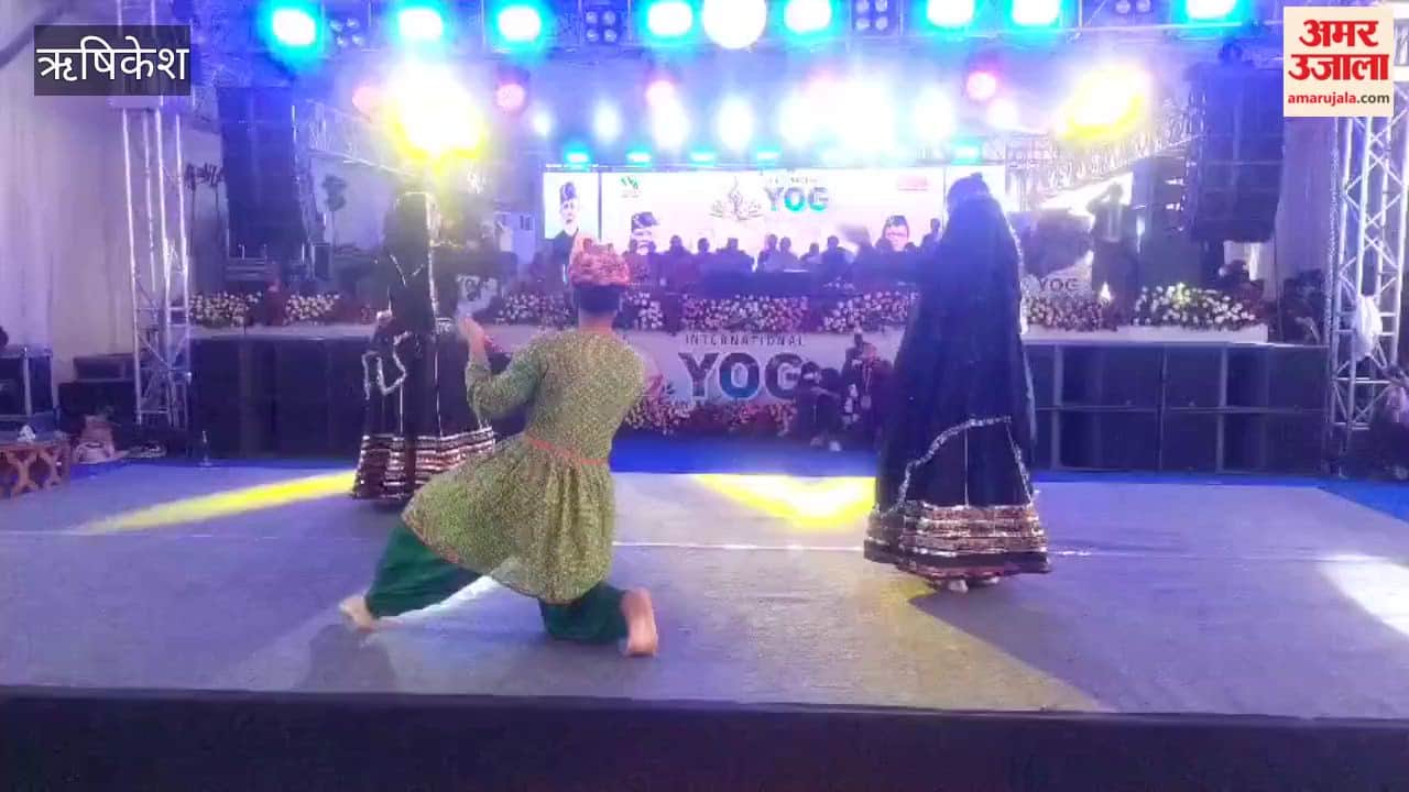 VIDEO: International Yoga Festival Begins in Rishikesh; CM Inaugurates Event
