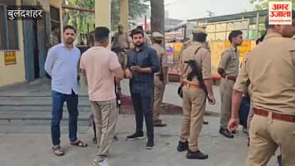 Two labourers died after a truck overturned in Bulandshahr