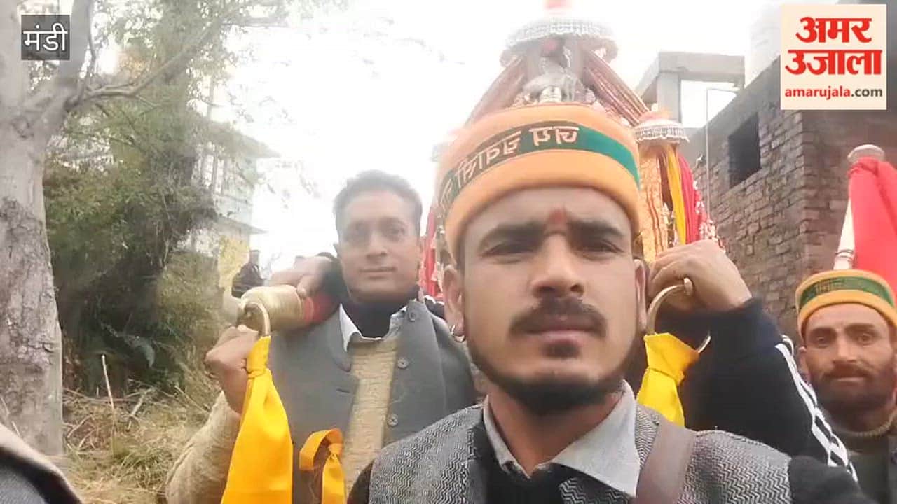 Mandi Garhpati Shri Nag Chwasi, the revered deity of Suket, departs from his residence in Mahog for the fair