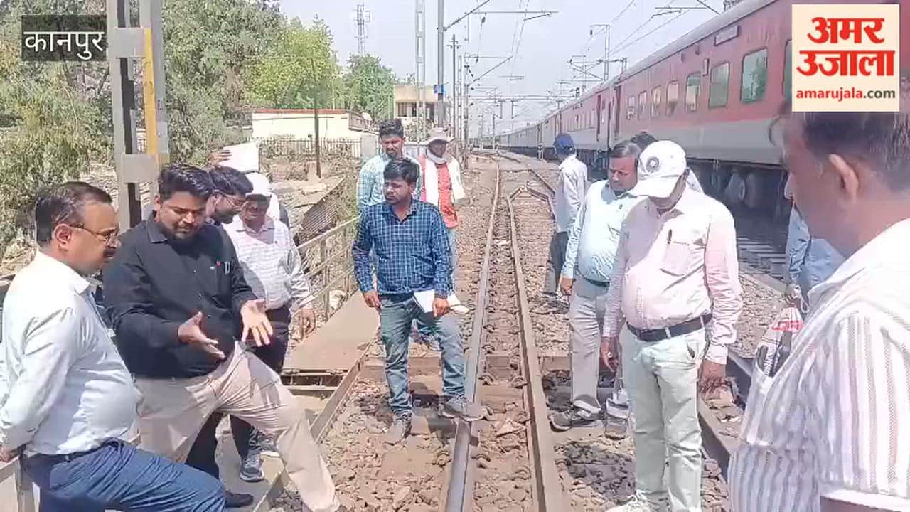 Northern Railway's CWM (Bridges) inspects the Ganga Bridge