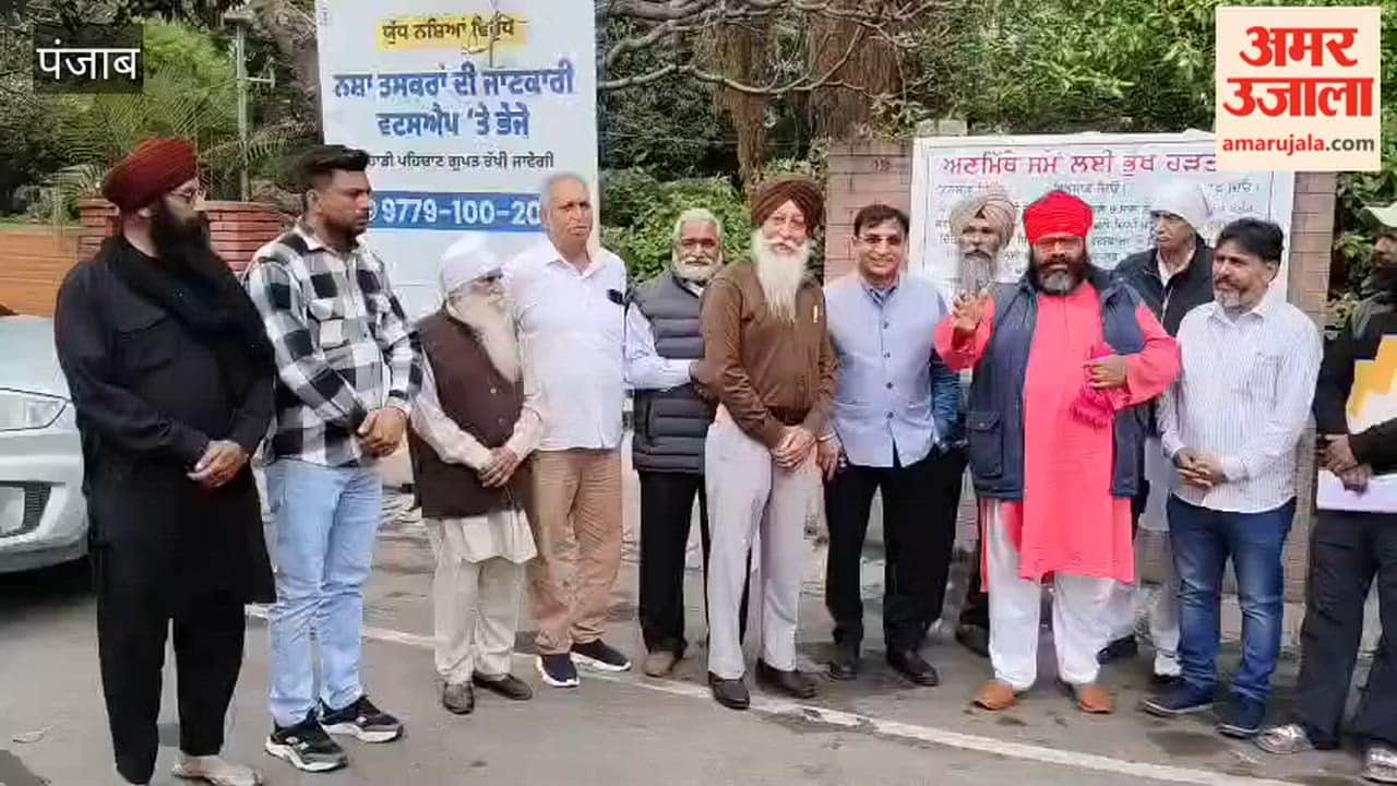 The 'Sant Samaj' (community of saints) has come out in support of Govind Ghai, a sanitation worker at the Phagwara Municipal Corporation.