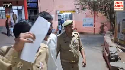 Sixteen hours after the encounter in Jhansi, a criminal escaped from custody in a filmy style, escaping in an auto-rickshaw in front of the Minerva police station.