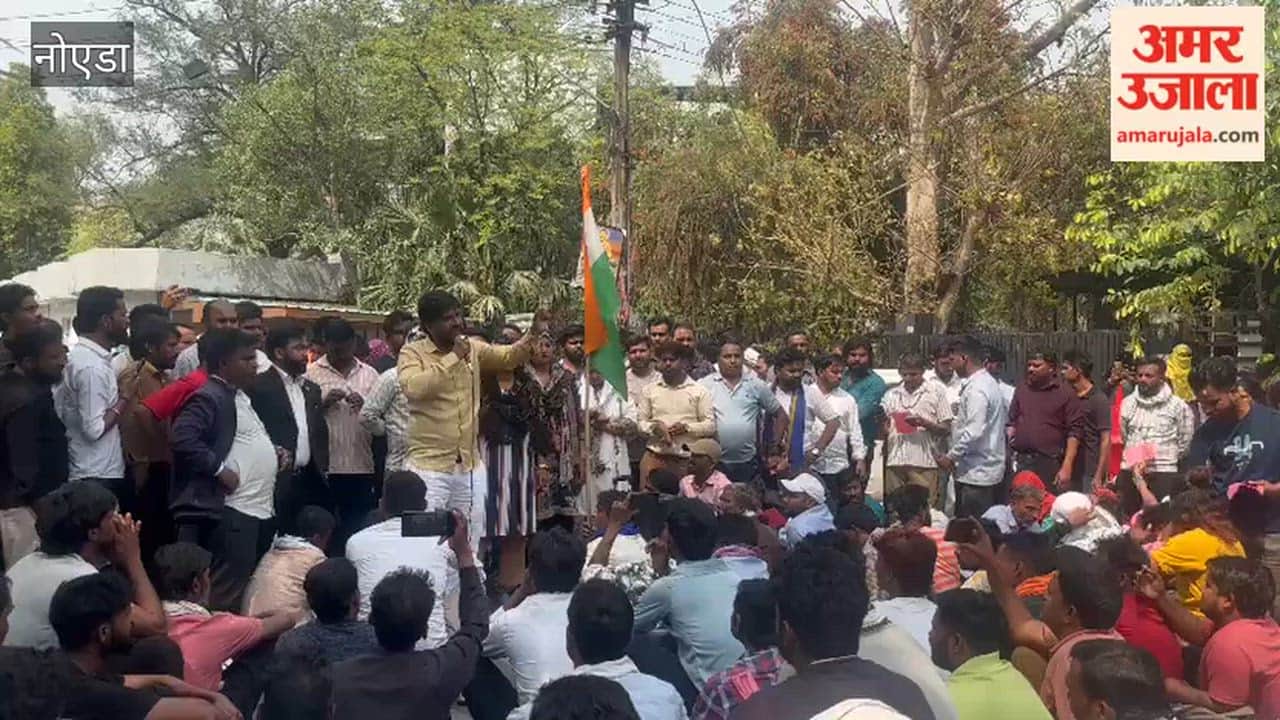Sanitation Workers' Protest in Noida