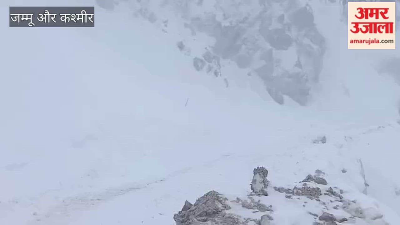 Due to the current situation, the pass has been temporarily closed