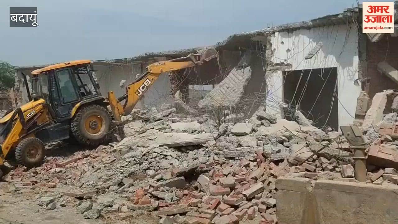 11 shops of murder accused Ajay and his family razed in Badaun