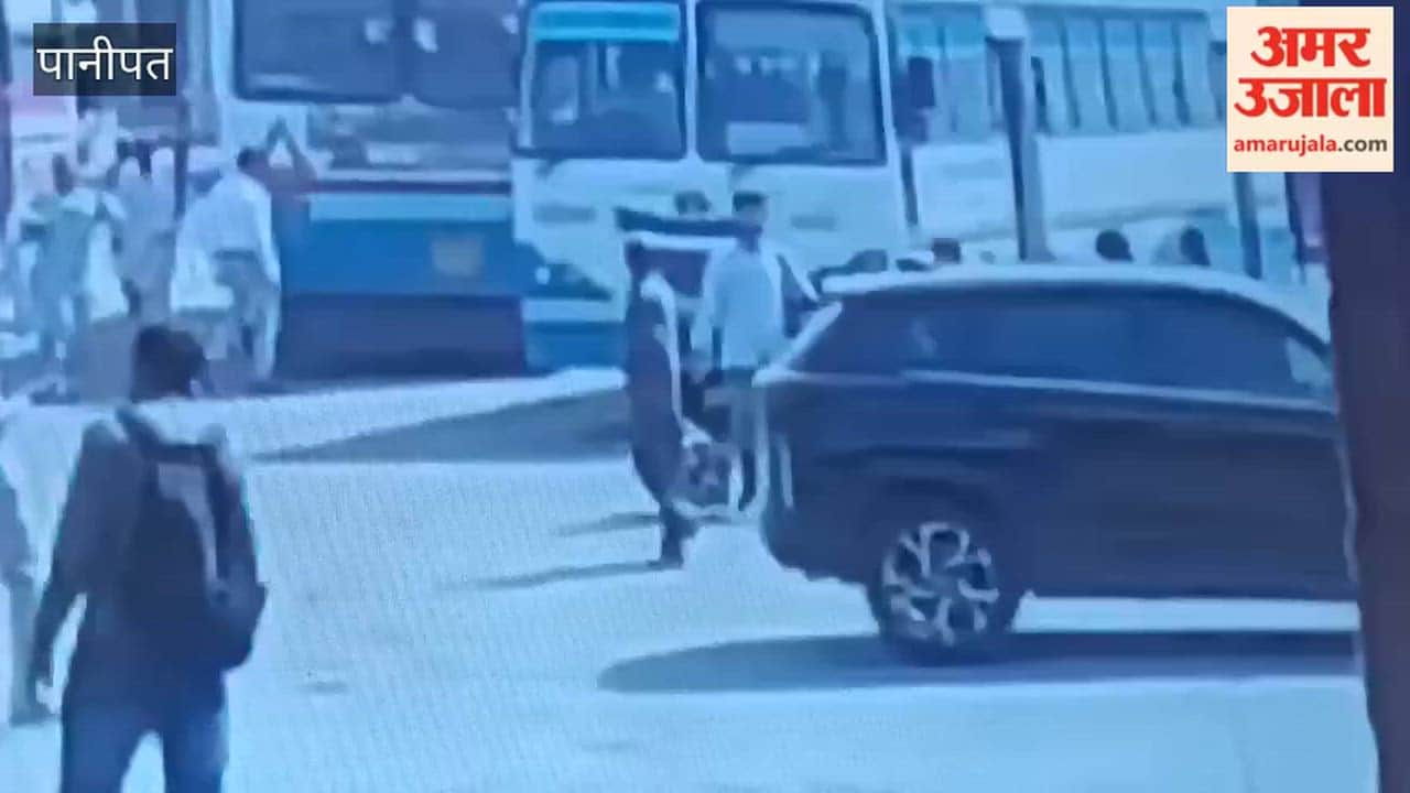 Man attempts suicide by throwing his head under a roadways bus