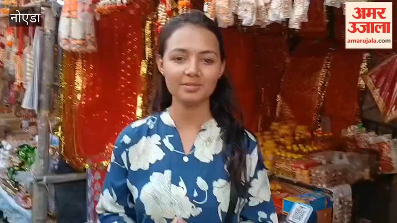 Devotions and shopping in city markets before Navratri in Noida