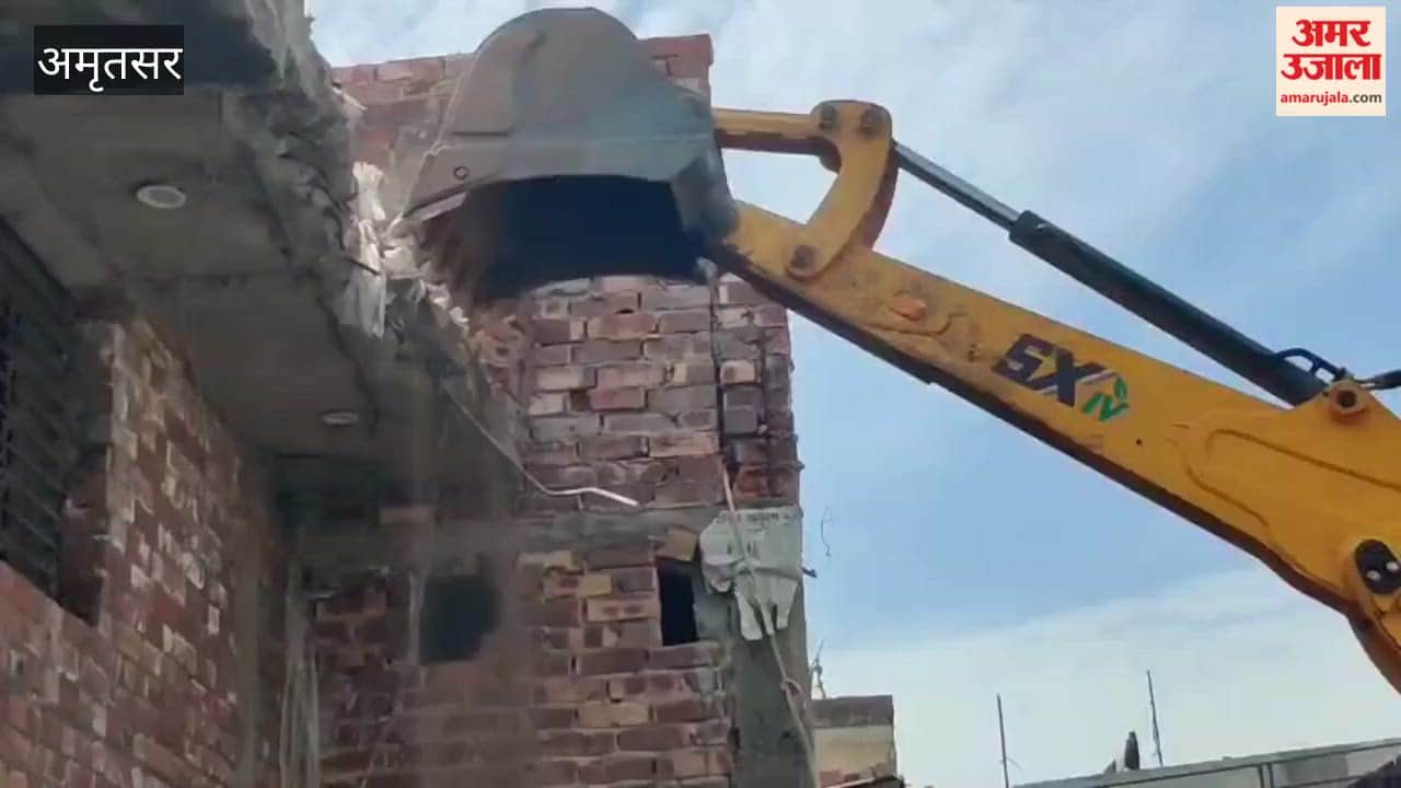 Bulldozer Demolishes Drug Trafficker's Illegal Property in Amritsar