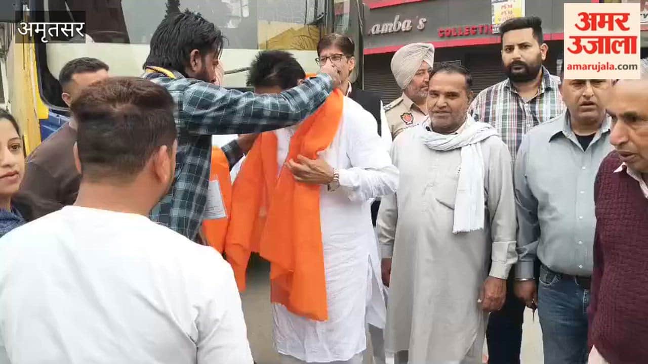 47 Devotees Depart Under 'Mukhyamantri Teerth Yatra Yojana'; MLA Dr. Ajay Gupta Flags Off the Group