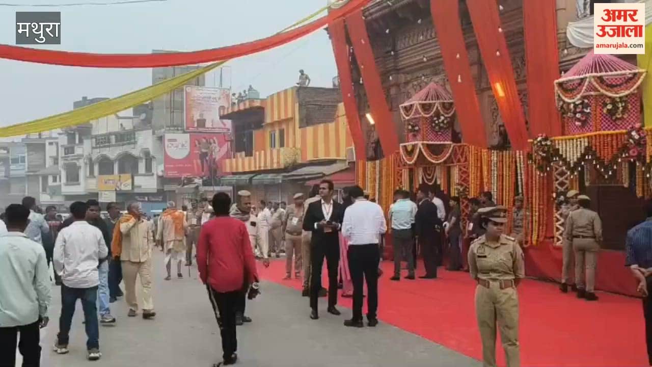 President  Droupadi Murmu Visits Govardhan Offers Prayers