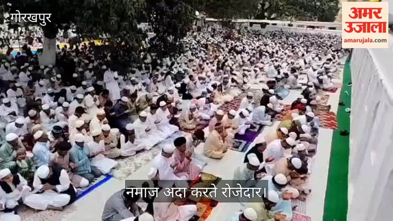 Eid Mubarak: Markets were bustling all night, fasting people offered prayers in the morning.