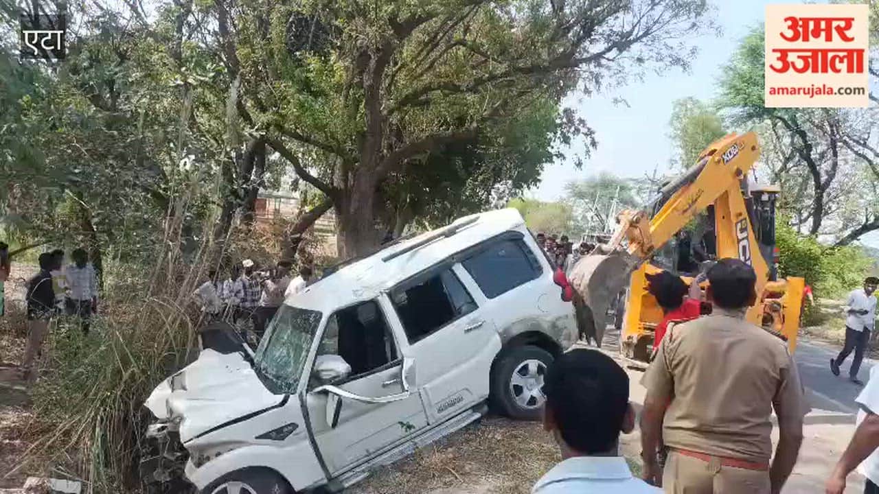 Four people died in a road accident in Jalesar in Etah