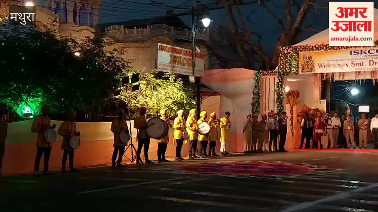 President arrived at ISKCON temple in Vrindavan, she received grand welcome accompanied by melodies of band