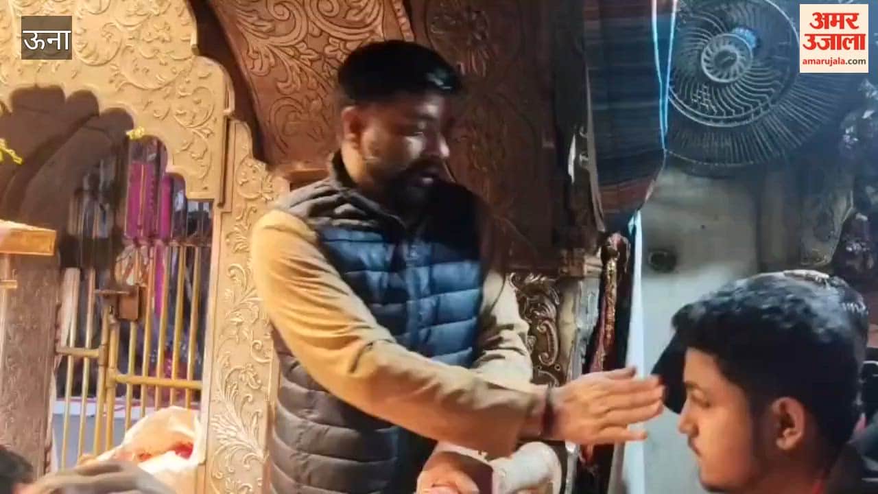 Una Crowds remain sparse at Chintpurni on the second day of Chaitra Navratri devotees are able to have darshan within minutes