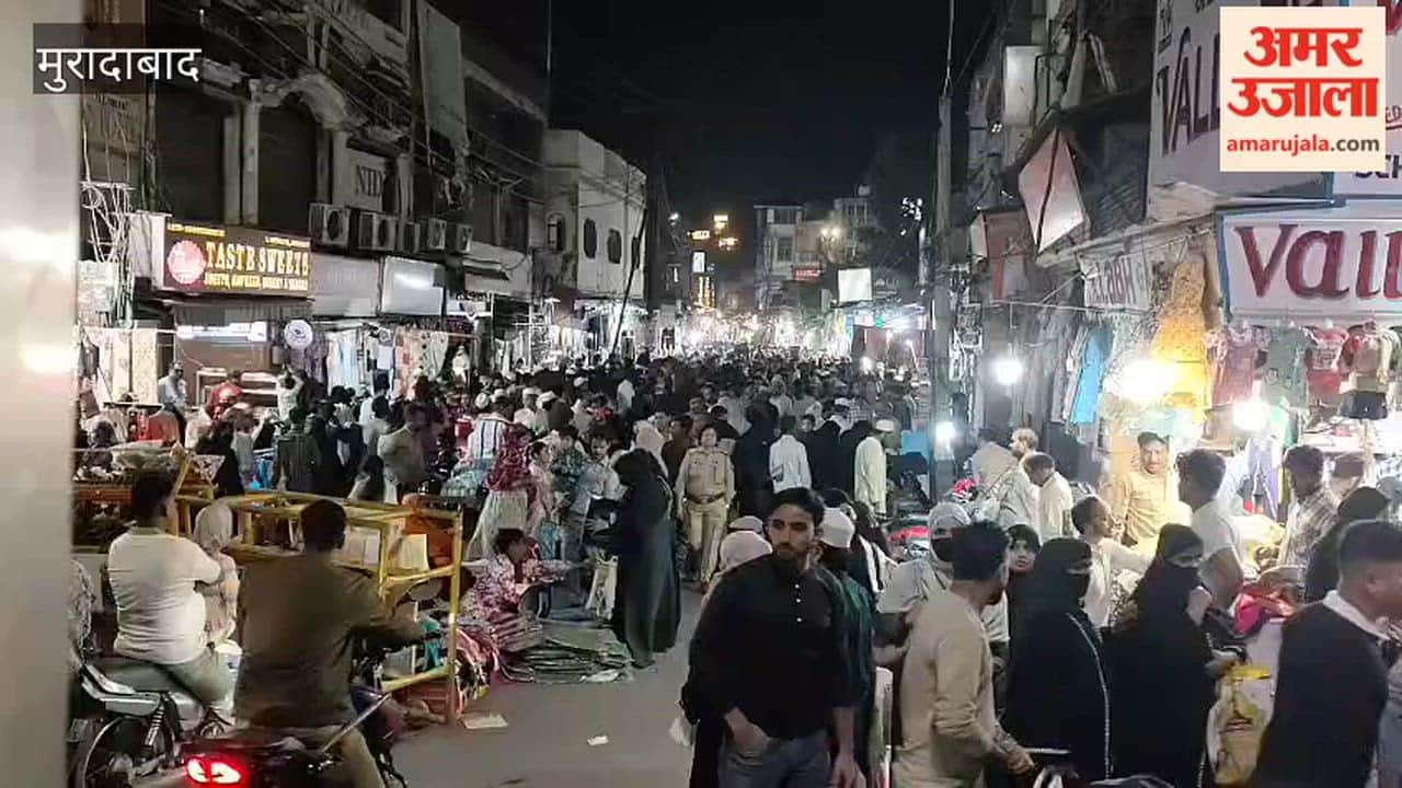 Bustle increases in Moradabad's markets ahead of Eid
