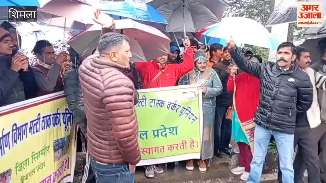 Shimla Sit-in Protest by Multi-Task Workers Posted at the Public Works Department in Chaura Maidan