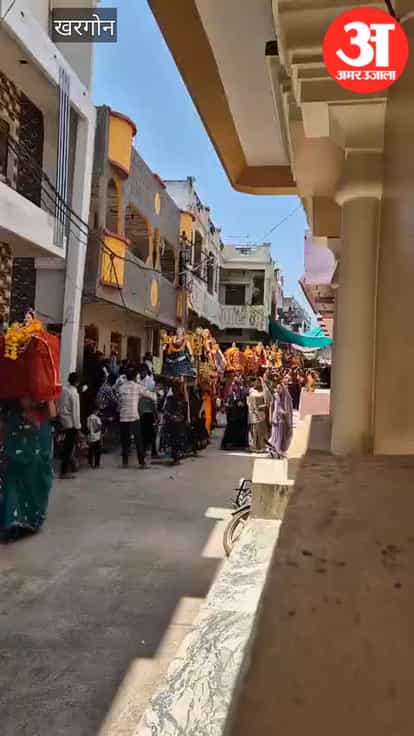 The doors of the Mother's shrine opened, and devotees offered their prayers