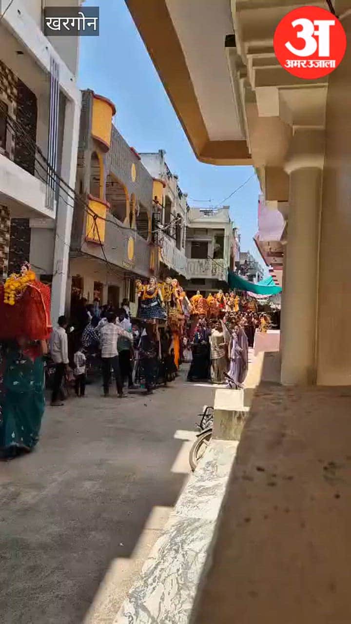 The doors of the Mother's shrine opened, and devotees offered their prayers