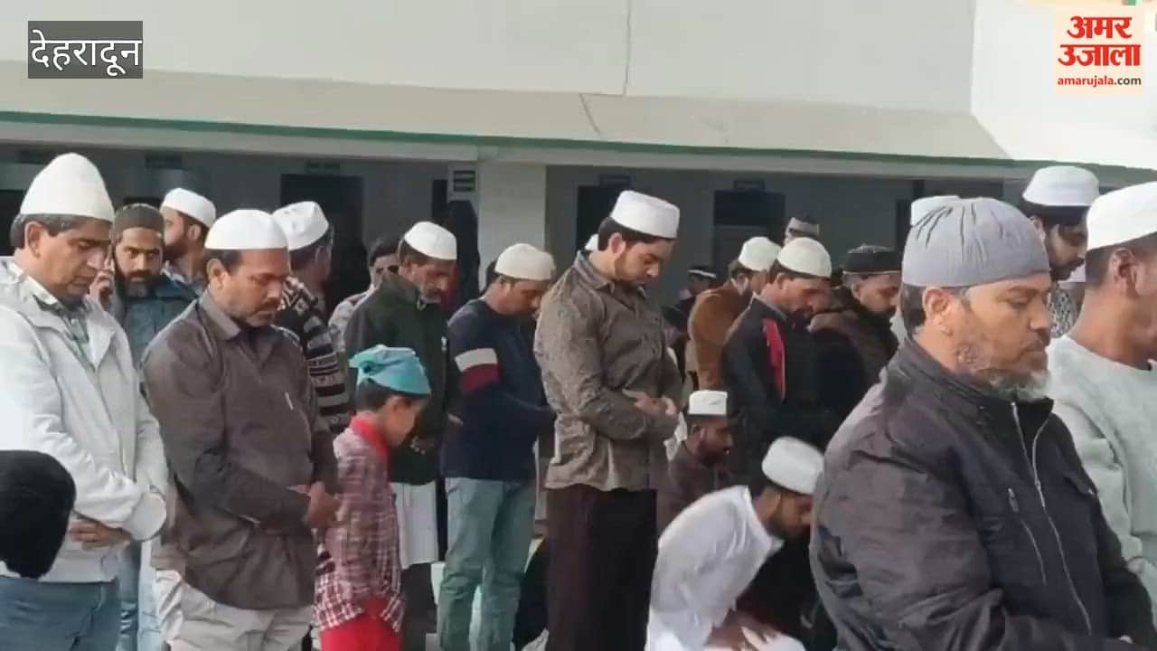 Dehradun: Friday prayers offered at the mosque in Dharampur during Ramadan.