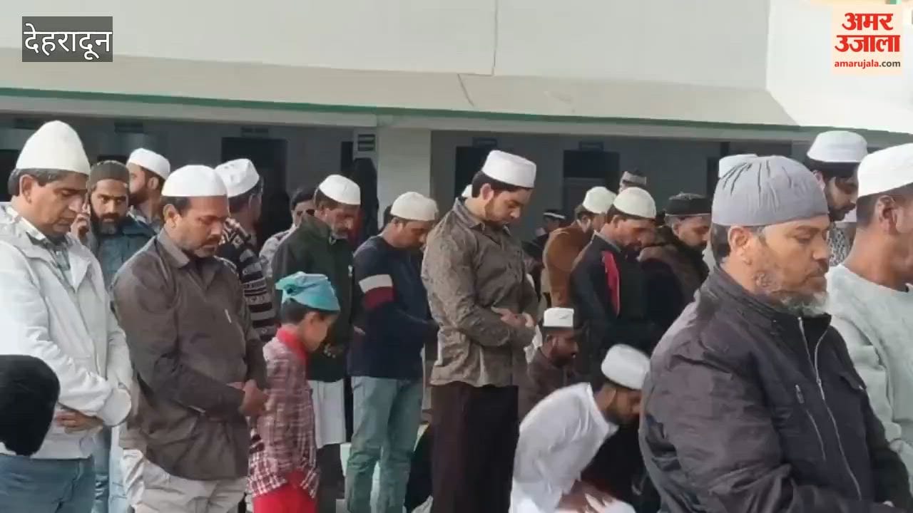Dehradun: Friday prayers offered at the mosque in Dharampur during Ramadan.