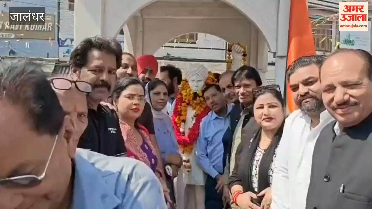 Congress leaders in Jalandhar paid tribute to Bhagat Singh, Rajguru, and Sukhdev