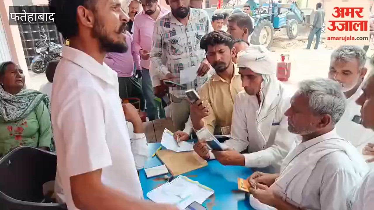 Queues for gas cylinders in Fatehabad