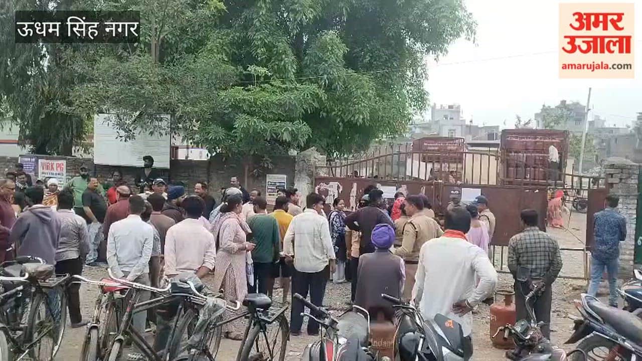 the crowd for cylinders became uncontrollable; the police persuaded the people and prevented them from entering the gate in rudarpur