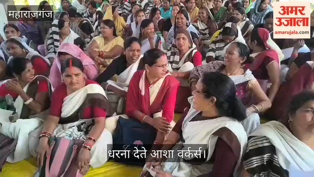 Asha workers staged a sit-in protest over pending demands