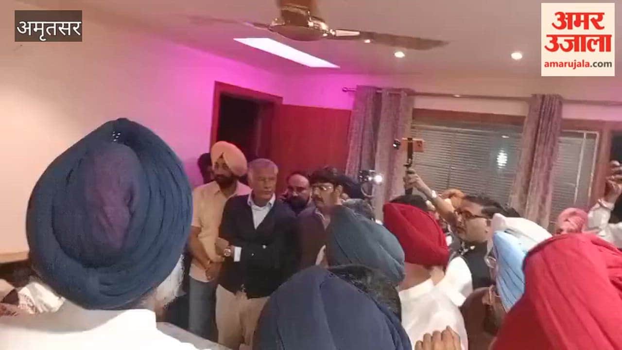 BJP State President Sunil Jakhar visits the home of Warehouse Manager Gagandeep