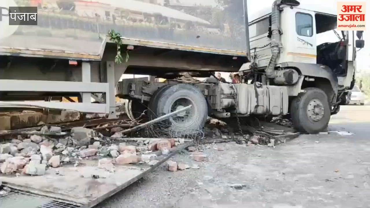 Major Accident Averted on Jalandhar-Phillaur Highway; Trailer Crashes Through Railing and Hangs Suspended in Mid-Air, Causing Hours-Long Traffic Jam