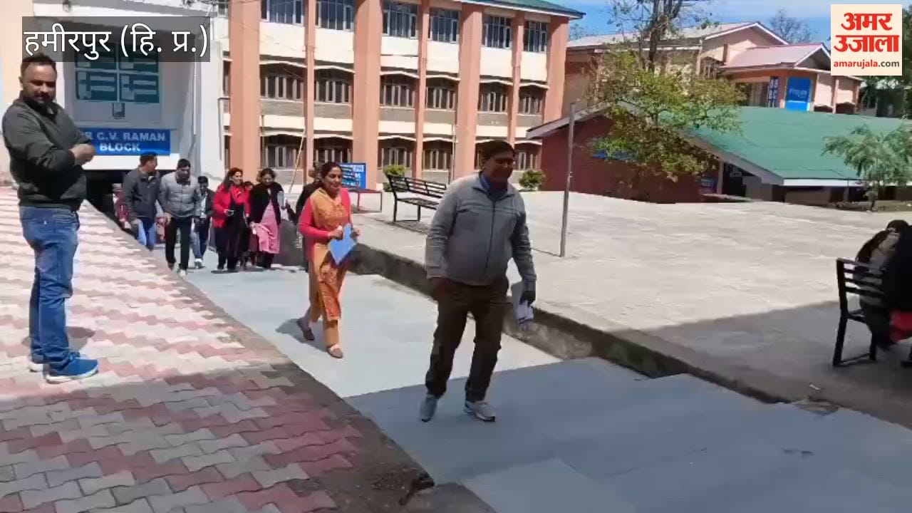 Hamirpur 1563 Teachers Appeared for CBSE Cadre Exam at Five Centers
