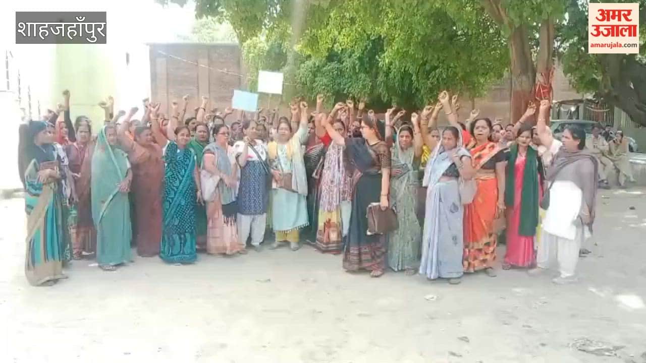 ASHA Workers Raise Their Voices for Their Demands in Shahjahanpur