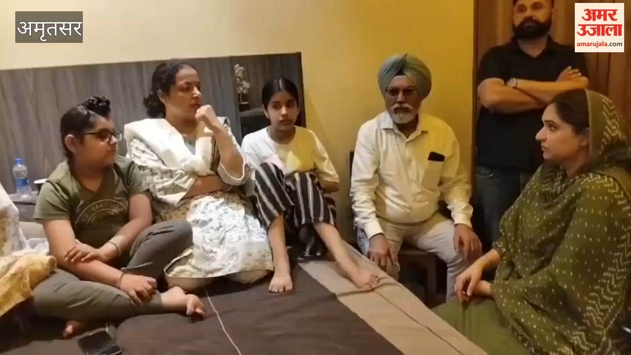 Akali leader Kanchanpreet Kaur visits Gagandeep Randhawa's family