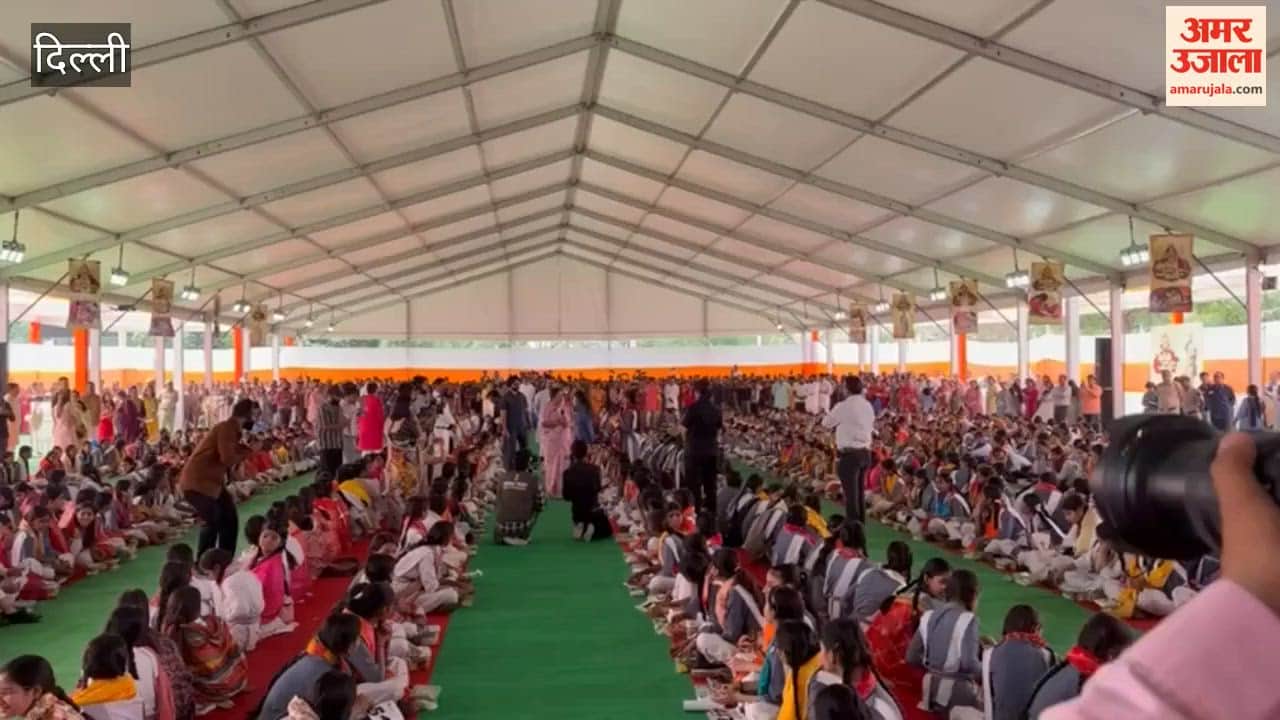 CM Rekha Gupta Launches Bicycle Distribution Scheme