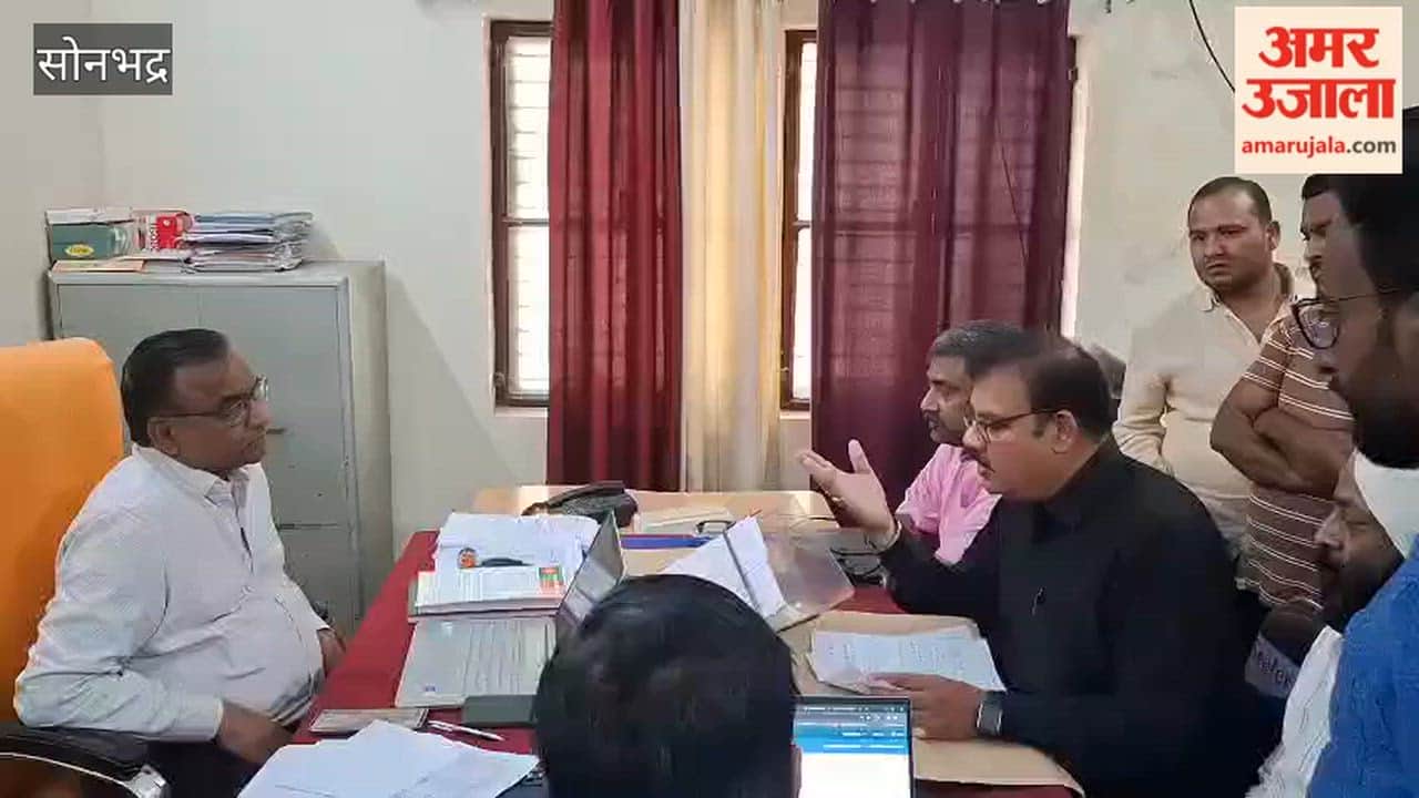 Traders Protest Over Power Issues Warn of Intense Agitation in sonbhadra