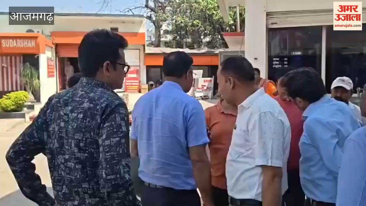 Queues at Petrol Pumps from City to Village People Arrive Carrying Gallons