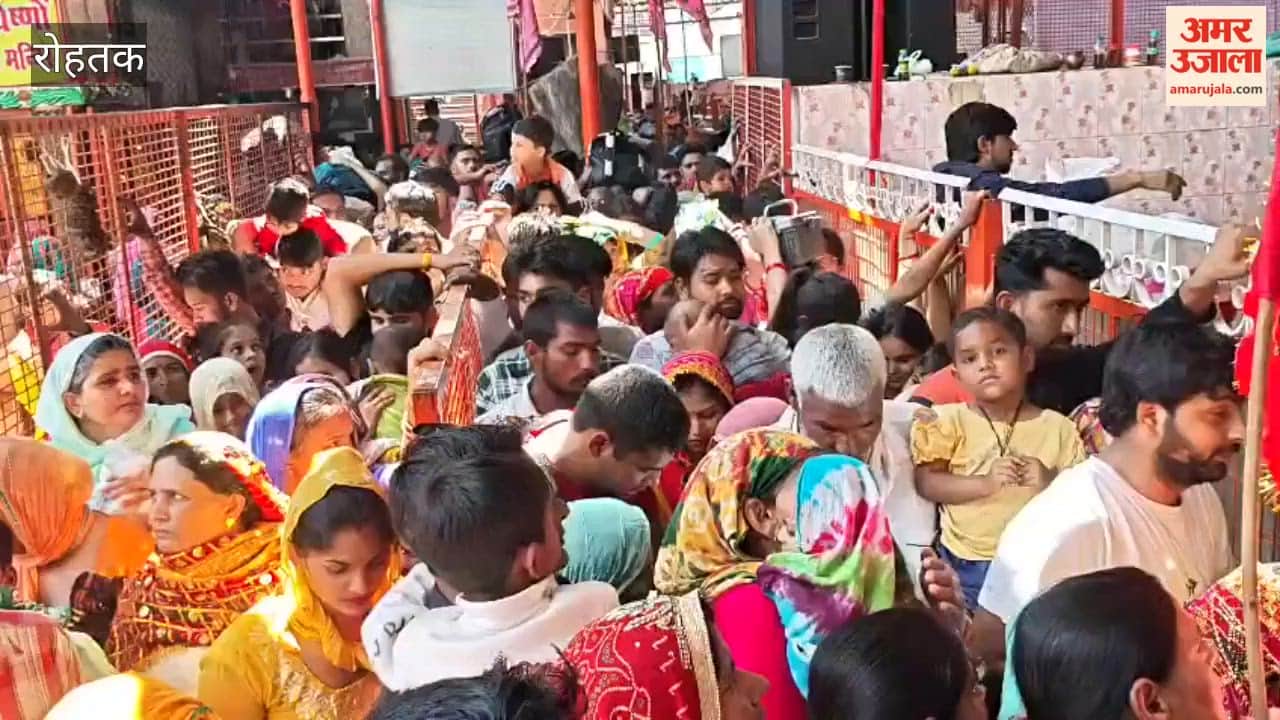 Crowds of devotees throng Rohtak on the third Wednesday of Chaitra Navratri.