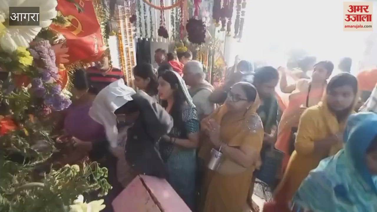 Chaitra Navratri Concludes with Worship of Maa Siddhidatri Devotees Flock to Temples