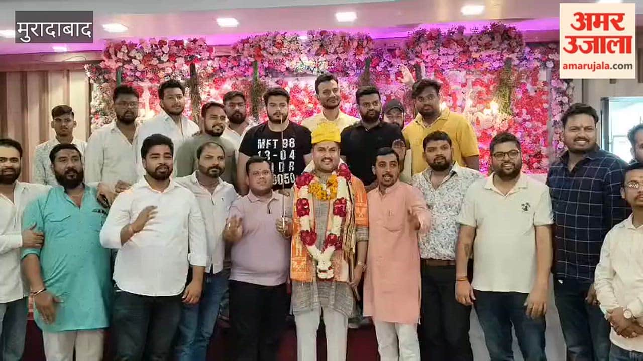 The BJP Yuva Morcha welcomed Abhishek upon his appointment as Mahanagar Minister