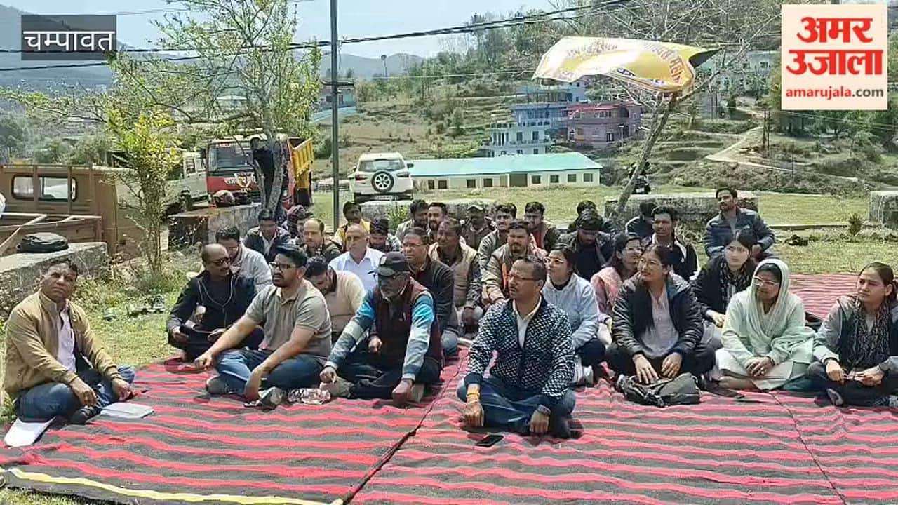Diploma engineers go on indefinite strike in Champawat over 23-point demands