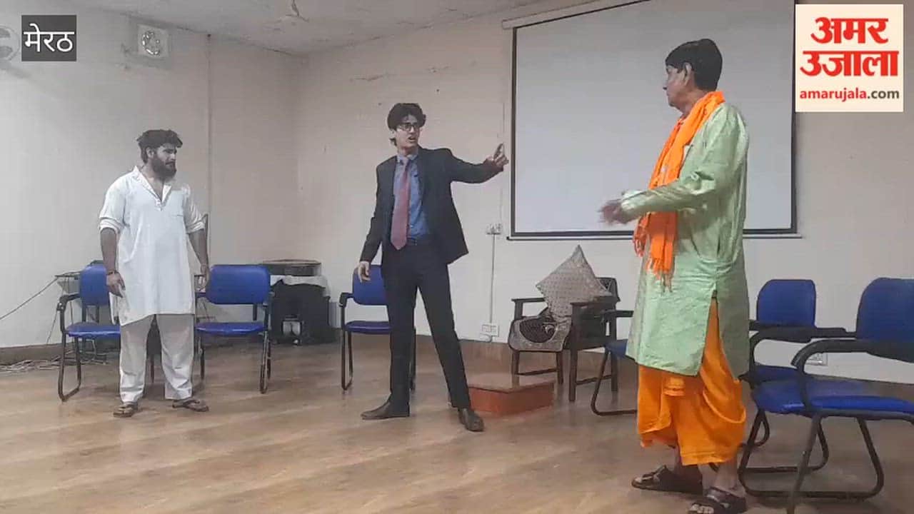 Meerut: Kissa Kursi Ka Staged at CCSU on World Theatre Day