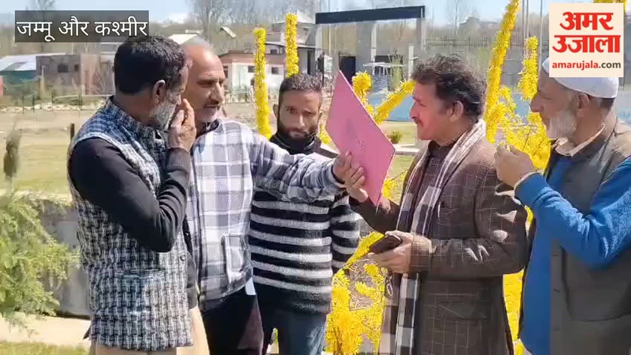 Delegation Meets ADC Shopian Over Petrol Sale Restrictions