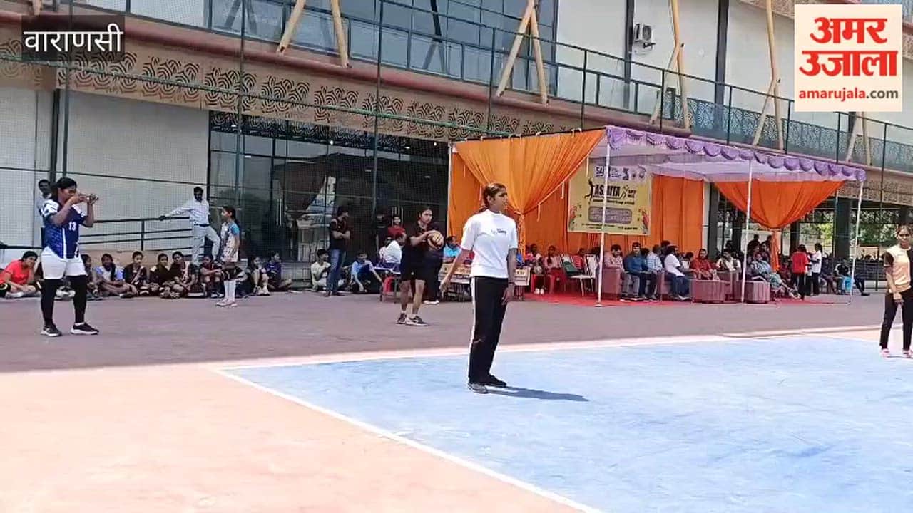 Women Volleyball Team Shows Their Mettle in varanasi