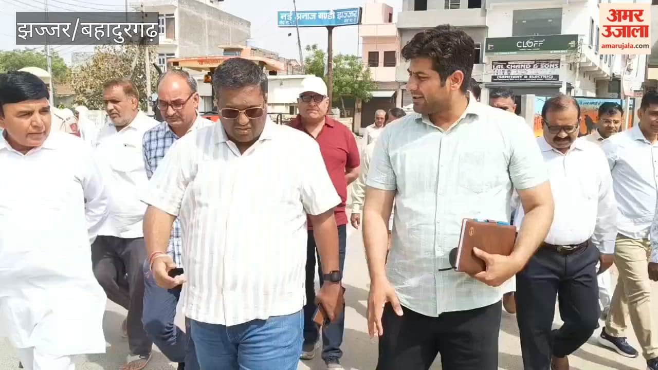 DC Swapnil Ravindra Patil visited the grain market