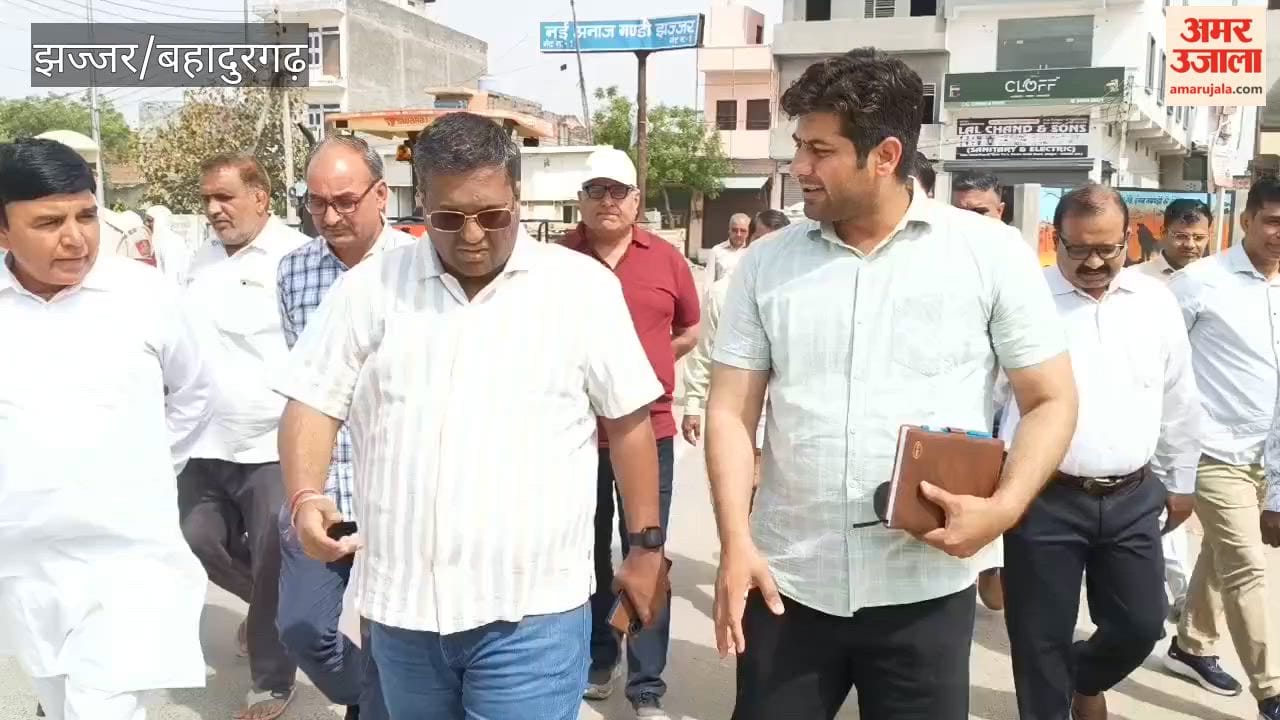 DC Swapnil Ravindra Patil visited the grain market